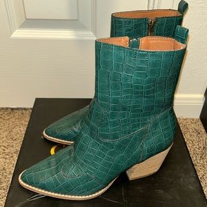 CCOCCI Womens Sz 7.5 Ankle Booties